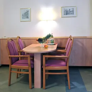 Hotel Gruener Baum ***