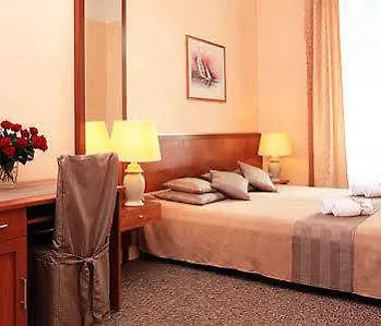 Hotel Arche Berlin 3*,